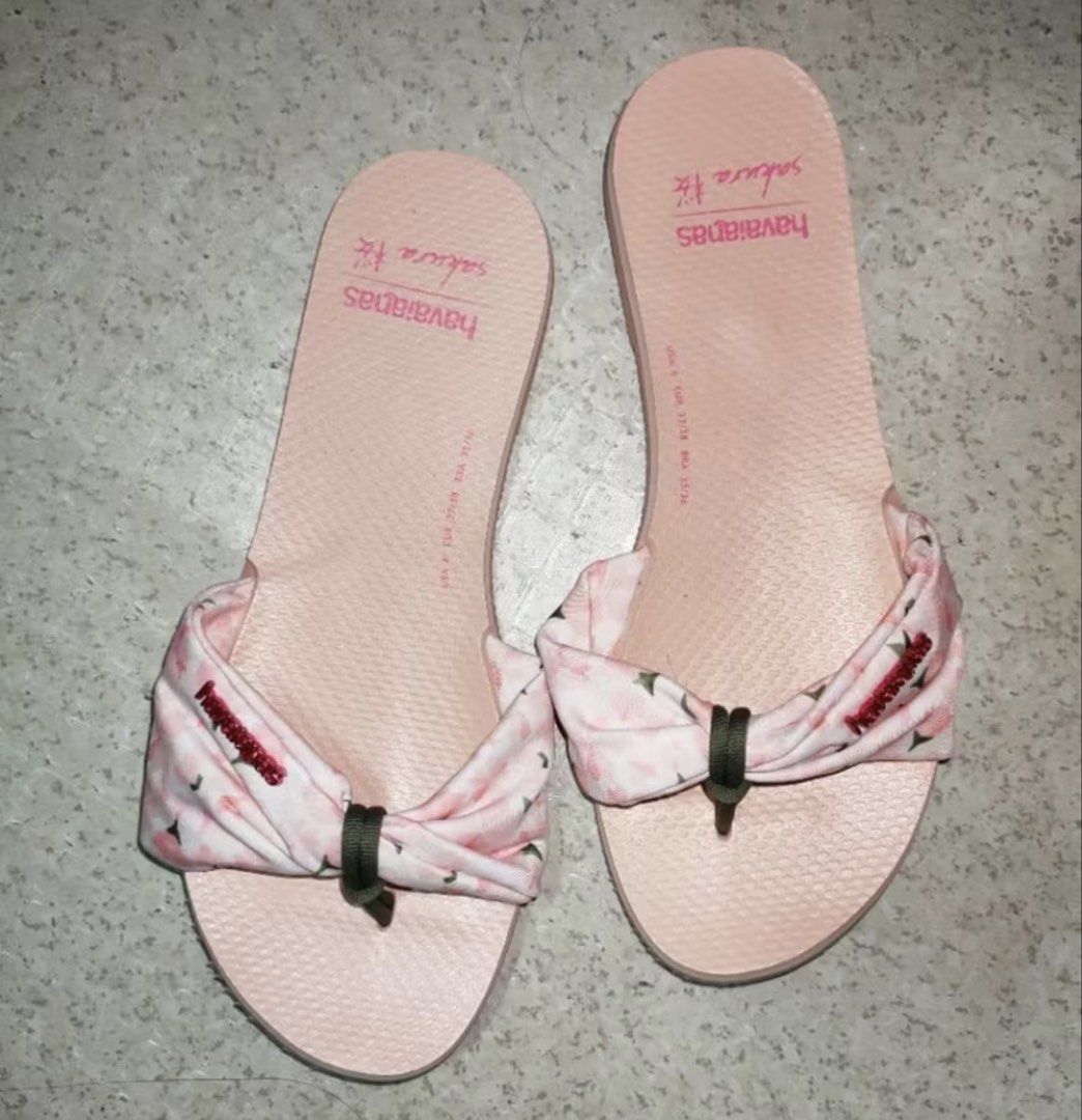 Havaianas St. Tropeze Flops (Category: Flats & Sandals) located in Cebu City. Submitted by sassychickscloset (Listing ID 1463843784, Image 1). Description: Preloved but in excellent like new condition 9/10 condition Size 6 1,500 only.