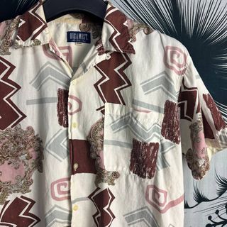 (Category: ) located in . Submitted by Vault4Fashion (Listing ID 1463805356, Image 1). Description: .