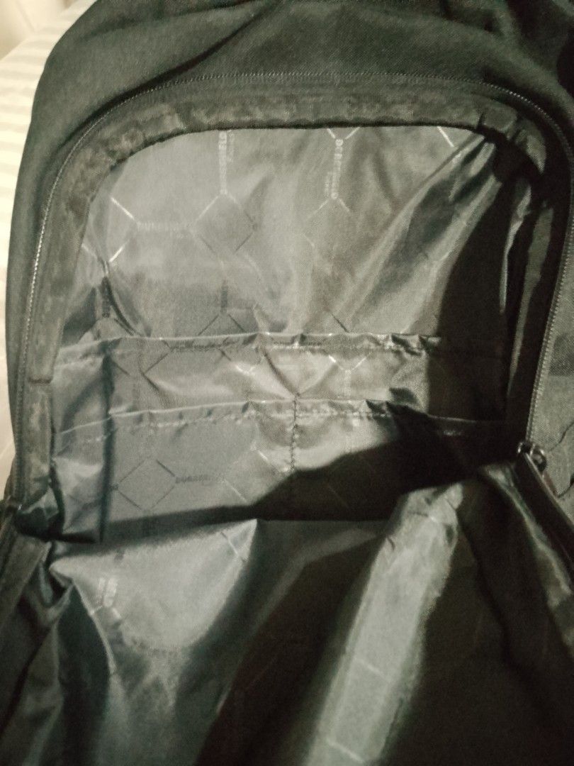Hawk Backpack Corporate (Category: Backpacks) located in Quezon City. Submitted by emeraldgy (Listing ID 1463847712, Image 3). Description: - Black Hawk Corporate backpack - Main compartment with internal pockets can put Laptop or Ipad. - Ideal for school or travel -Lots of Compartment - Spacious interior -Brandnew -Original Price Php 1,899..