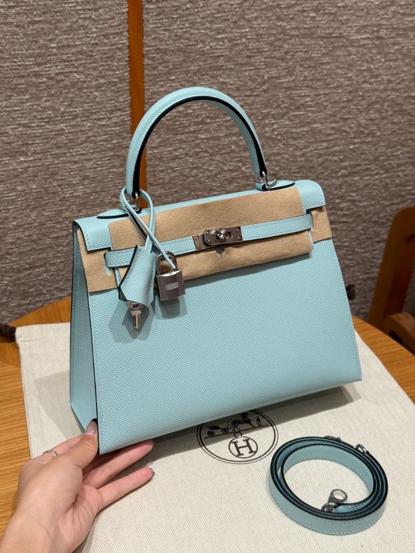 Hermes Kelly 25 (Category: Shoulder Bags) located in Cavite. Submitted by epicfish.4203a5 (Listing ID 1463770069, Image 1). Description: .