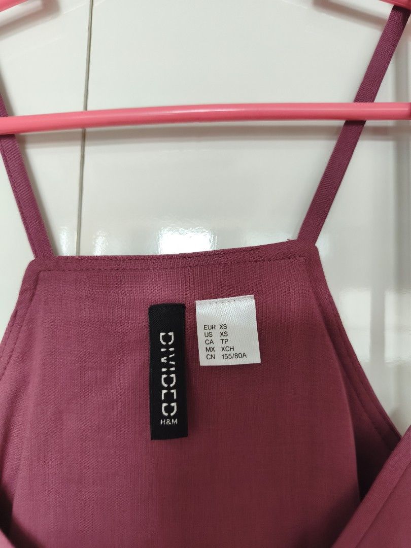 H&M Peplum Top (Category: Others Tops) located in Manila. Submitted by smilefashion08 (Listing ID 1463758724, Image 2). Description: Fits XS-S.