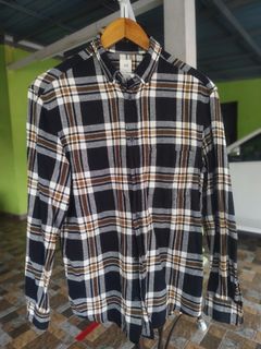 (Category: ) located in . Submitted by re-wardrobe (Listing ID 1463758208, Image 1). Description: .