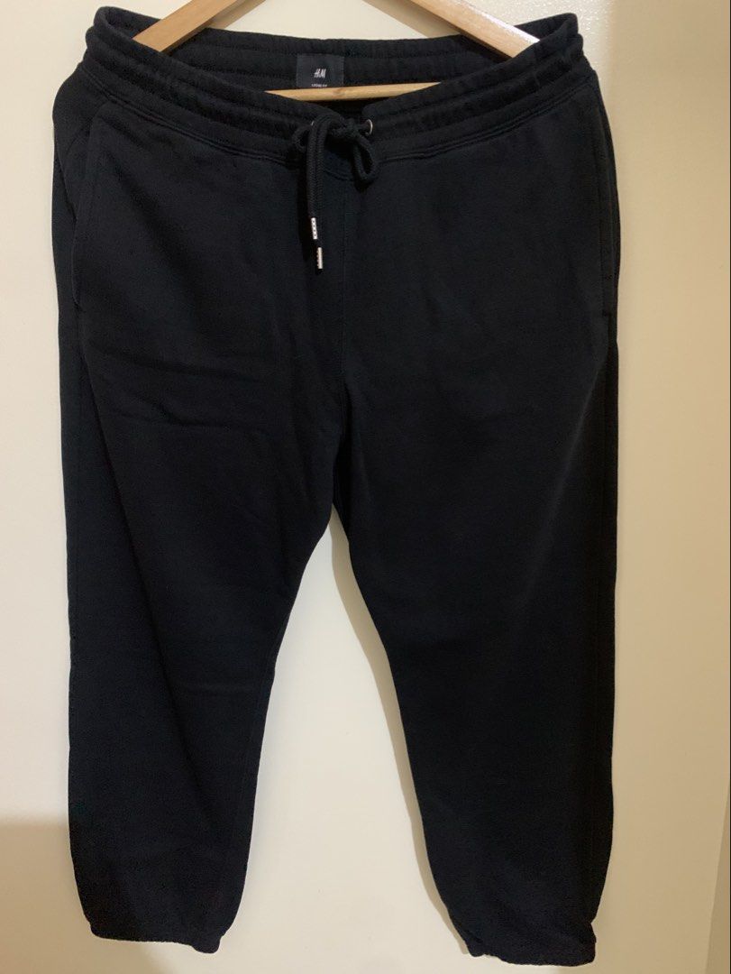H&M sweatpants (Category: Joggers) located in Legazpi City. Submitted by jaysx666 (Listing ID 1463854882, Image 1). Description: Like new condition 32-34 loose fit.