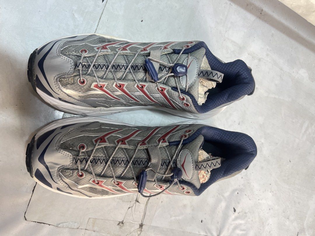 Hoka (Category: Casual Shoes) located in Alaminos. Submitted by caloysthrift67 (Listing ID 1463775942, Image 3). Description: Excellent condition .