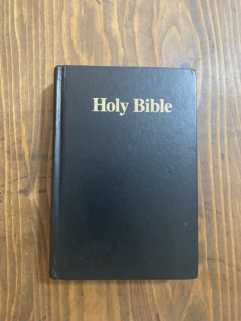 Holy Bible Red Letter with HMS Richards Study Helps (Category: Religion Books) located in Manila. Submitted by istinbari05430 (Listing ID 1463794935, Image 3). Description: - Holy Bible, Red Letter Edition - New Thompson Chain-Reference Study Bible - Black, hardcover - Ideal for personal study and devotion.