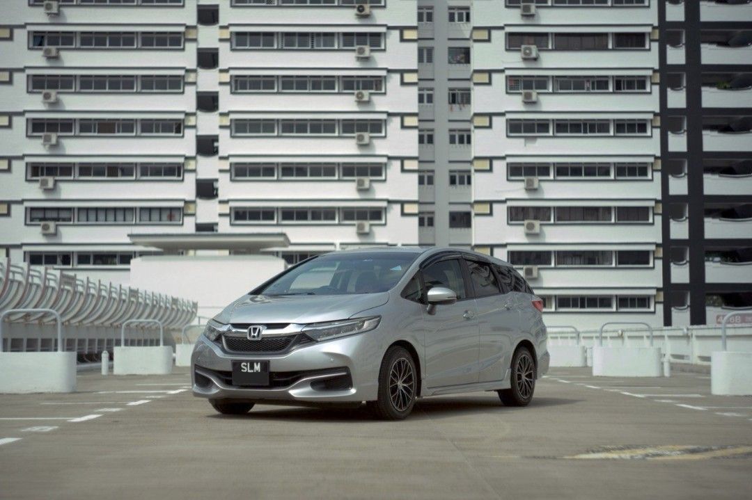 Honda Shuttle 1.5 G Honda Sensing (A) (Category: Used Cars) located in Singapore. Submitted by hezlc (Listing ID 1463872471, Image 1). Description: DEALERS, SKIP THIS. Not looking to sell to or through dealer. Great for short term ride and COE renewal. Car definitely in a condition that is not indicative of its age. Immaculate condition! Leather upholstery all in great condition. - TPMS installed - Reverse & Front Sensors installed - Android Auto