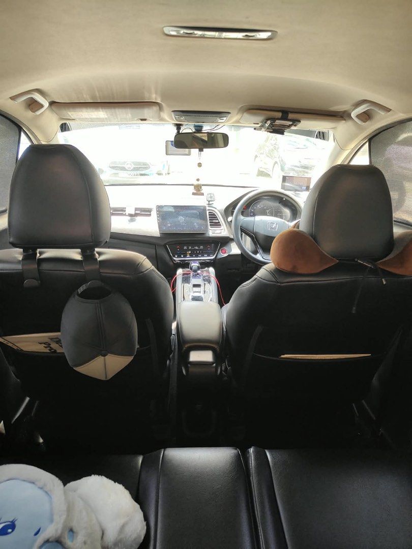Honda Vezel Hybrid 1.5 Auto Auto (Category: Used Cars) located in Singapore. Submitted by vanquish09 (Listing ID 1463786134, Image 3). Description: Stock condition .
