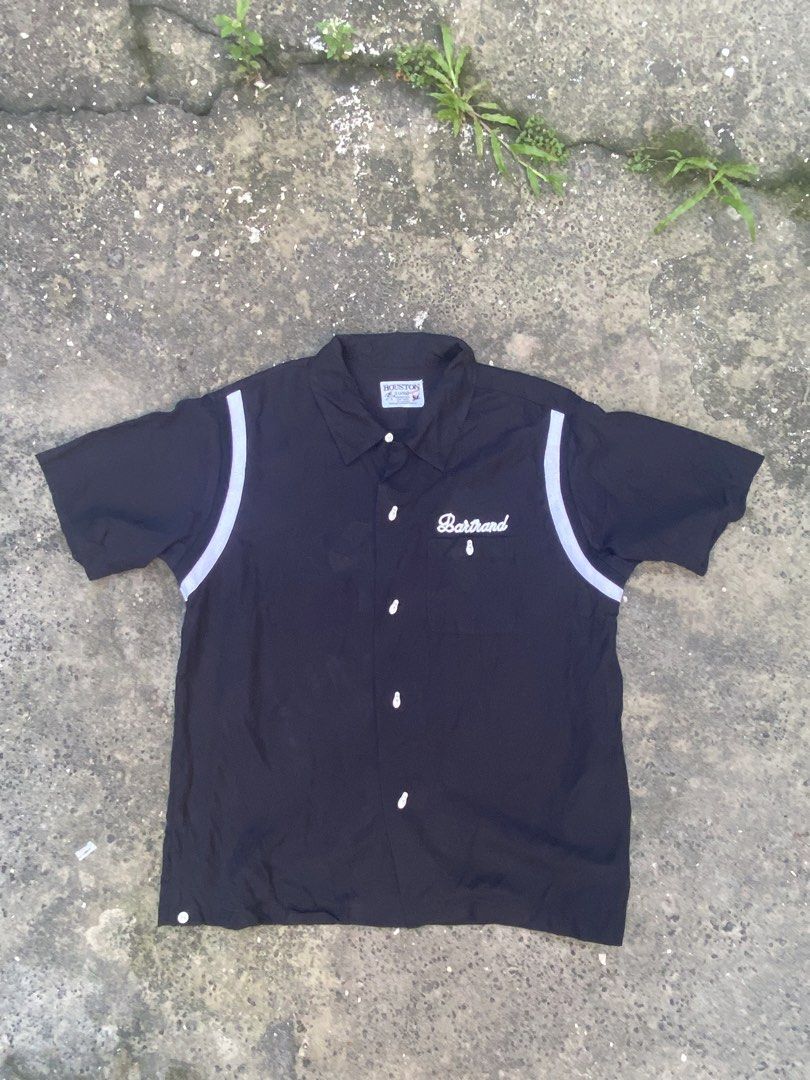 Houston Inc Bowling Shirt (Category: Formal Shirts) located in Subic. Submitted by curatedbyyourstruly (Listing ID 1463936063, Image 1). Description: Houston Inc Bowling Shirt Very Good Condition Issue with Pinhole on the back L28 W23 DM me for more information.