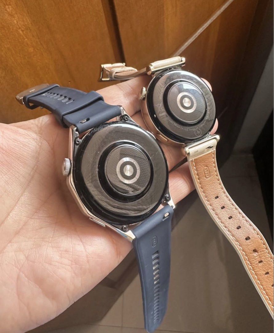 Huawei GT4 (Category: Wearables & Smart Watches) located in Manila. Submitted by prelovedwelllove (Listing ID 1463845323, Image 3). Description: Couple watch for him and for her No damage or any malfunction Rfs: we change for latest series Gt4 men - hindi halos nagamet With box and charger cord Original With extra lace Good for beginners Valenzuela location 10k for both.