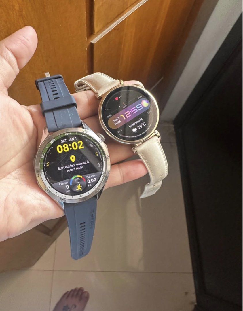 Huawei GT4 (Category: Wearables & Smart Watches) located in Manila. Submitted by prelovedwelllove (Listing ID 1463845323, Image 1). Description: Couple watch for him and for her No damage or any malfunction Rfs: we change for latest series Gt4 men - hindi halos nagamet With box and charger cord Original With extra lace Good for beginners Valenzuela location 10k for both.