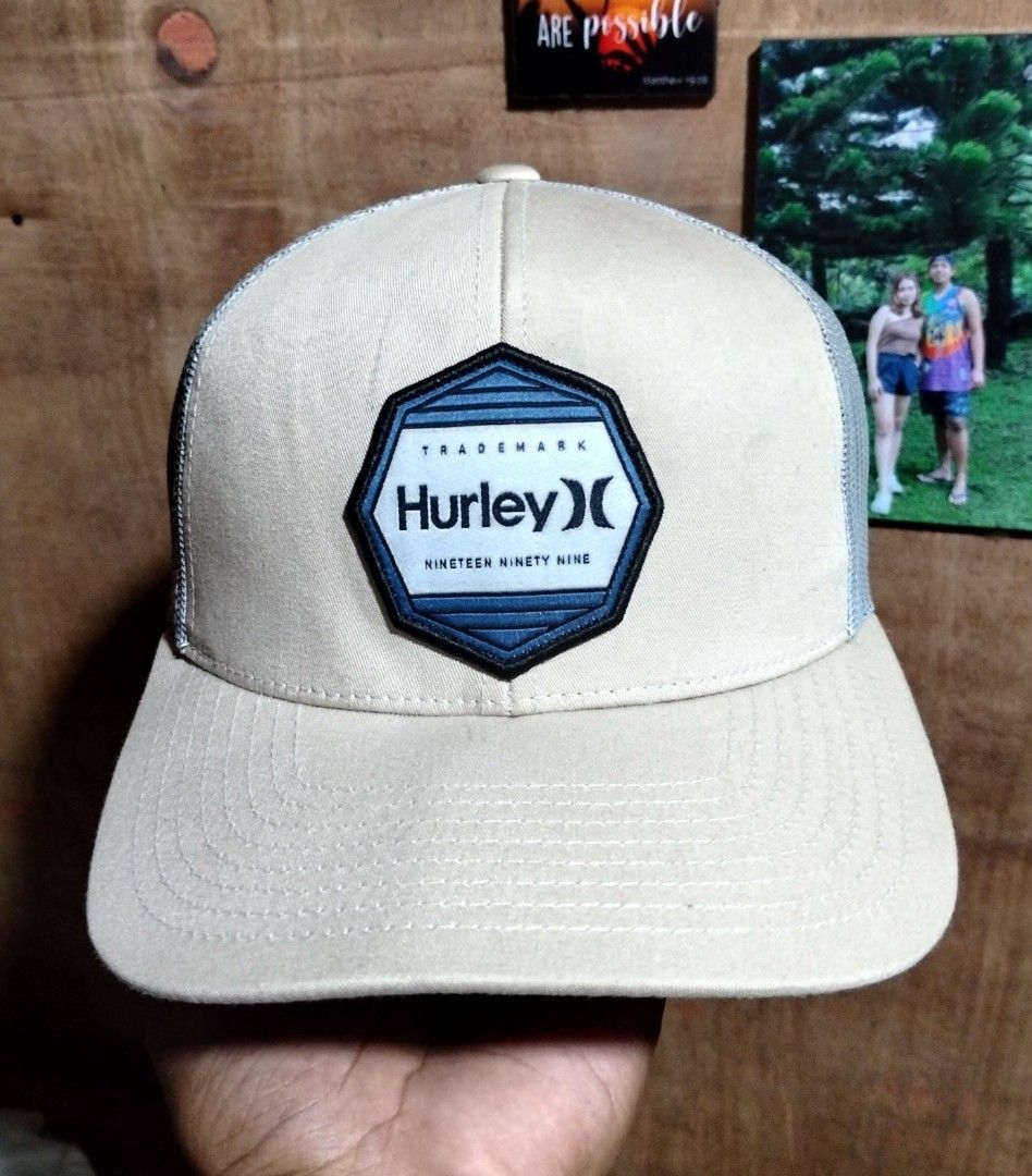 HURLEY TRUCKER CAP (Category: Activewear) located in Bacolod City. Submitted by hyoohxzx (Listing ID 1463863050, Image 1). Description: HURLEY TRUCKER CAP AS NEW CONDITION LOCATION BACOLOD CITY, NEGROS OCCIDENTAL.