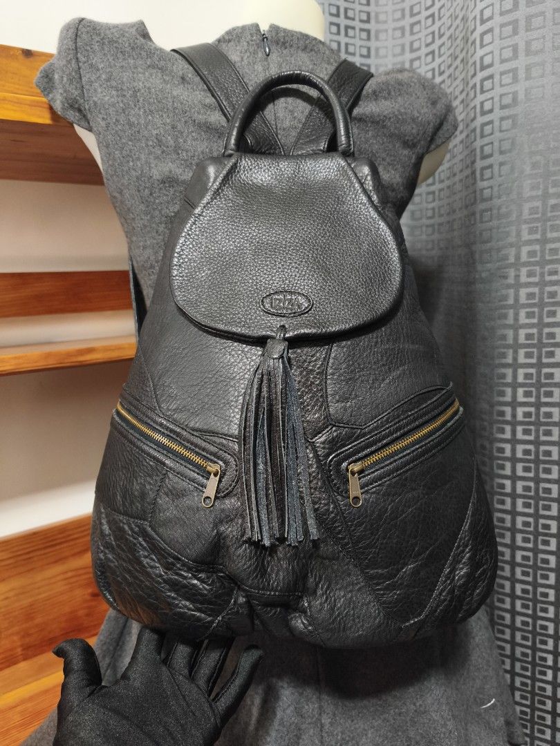 Ibiza backpack (Category: Backpacks) located in Baguio. Submitted by queenlyne_vintage_rare_finds (Listing ID 1463831282, Image 1). Description: .
