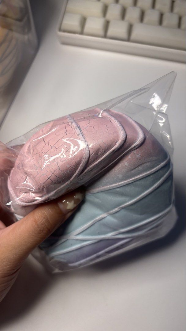 ibloom sacher torte squishy (Category: Plushies & Soft Toys) located in Quezon City. Submitted by lunardecluttering (Listing ID 1463836042, Image 3). Description: - has op - major cracks - mop: gcash - mod: j&t/lalamove.