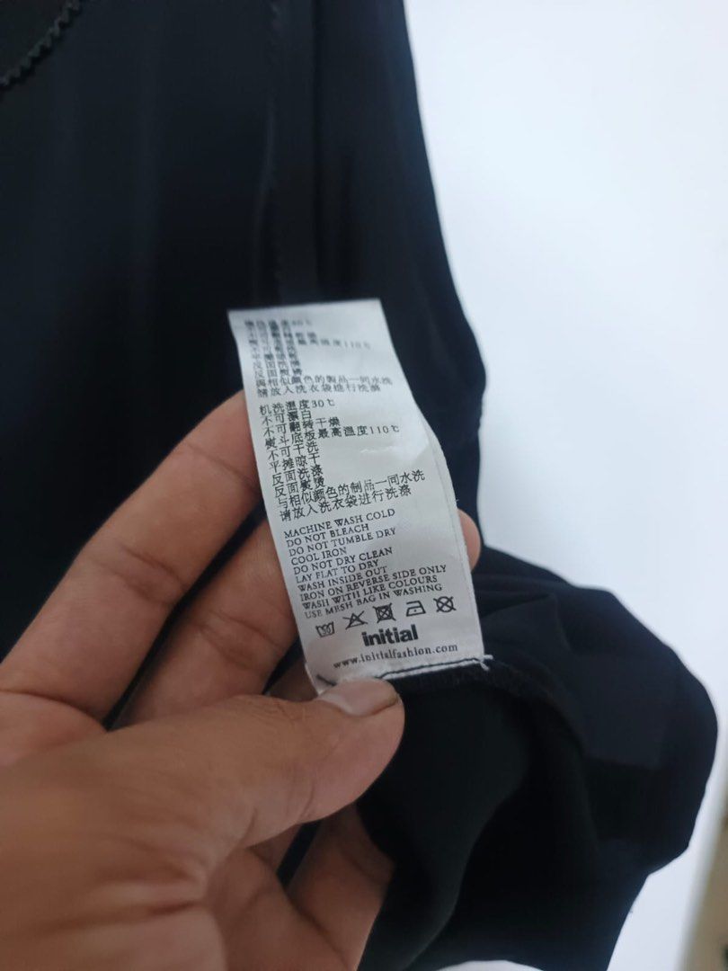 INITIAL (Category: Sleeveless) located in Dasmarinas. Submitted by jessputrages (Listing ID 1463771794, Image 3). Description: For sale Initial Excellent condition No issue 600 plus shipping fee Pm for more details.