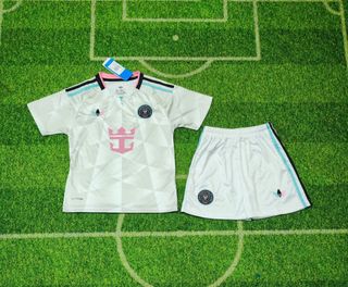 (Category: ) located in . Submitted by msia_football_jersey (Listing ID 1463900317, Image 1). Description: .