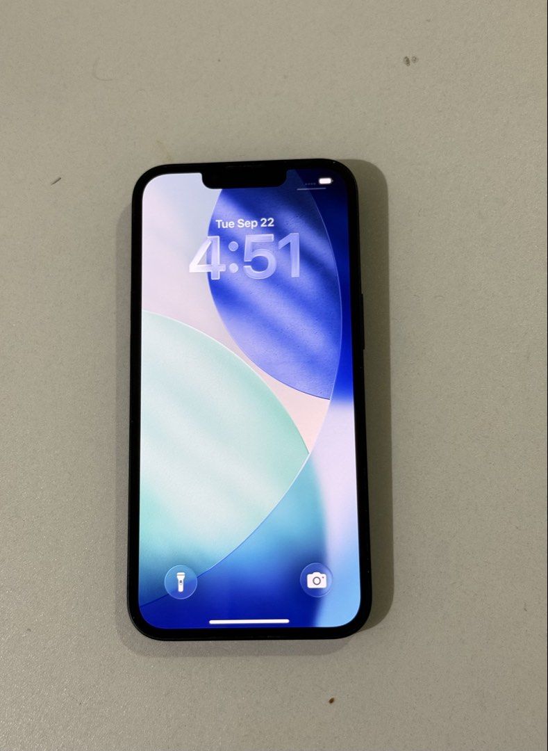 IPhone 14 (Category: Other Gadgets) located in Manila. Submitted by goldenfish.dc5c9f (Listing ID 1463774305, Image 3). Description: Battery Health: 86% • 128GB • Good condition • Face ID & True Tone working • No issues • Never repaired • 𝐔𝐧𝐢𝐭 𝐨𝐧𝐥𝐲 — 𝐧𝐨 𝐛𝐨𝐱/𝐚𝐜𝐜𝐞𝐬𝐬𝐨𝐫𝐢𝐞𝐬 .