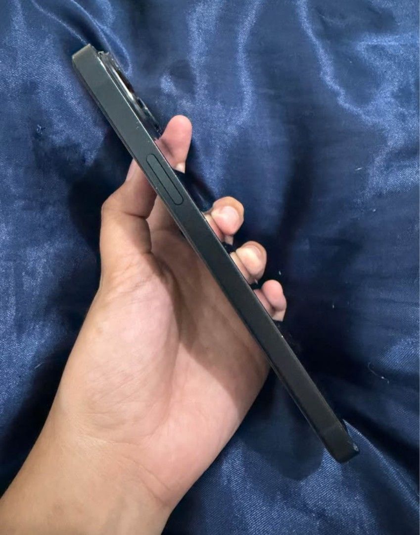 iPhone 14 Plus 128 GB (Category: iPhone 14 Series) located in Manila. Submitted by kasanoba (Listing ID 1463764037, Image 3). Description: for sale: iphone 14 plus 128gb 85% battery health super kunat for everyday use replaced LCD po, premium soft oled pinalit worth 6k working face id and front cam all cam settings are working no ghost touch or dead pixel unli reset meet up or can do shipment pampanga area ₱22,500 slightly nego NO TO LOW BALLER!.