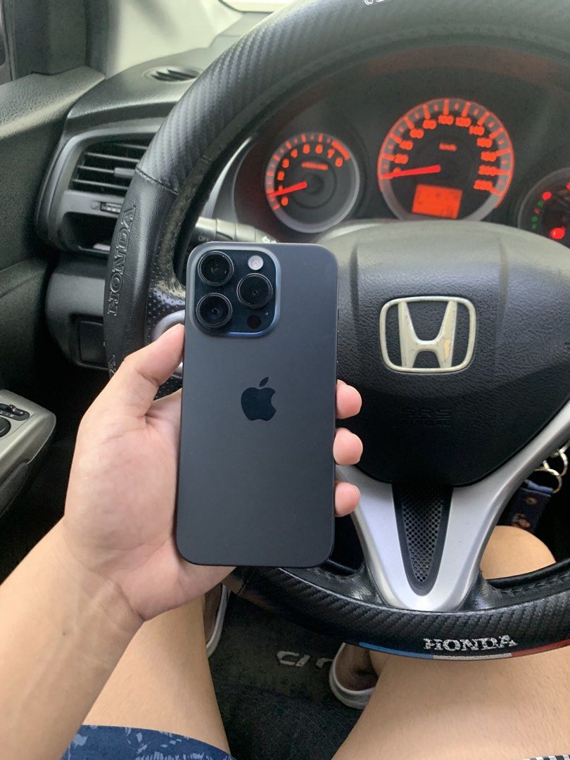 Iphone 15 pro 512gb openline (Category: iPhone 15 Series) located in Quezon City. Submitted by tyler8. (Listing ID 1463895536, Image 2). Description: Iphone 15 pro 512gb Openline ntc approved 33,400 looking for swap any ios, Ipad or dji camera Full details! No issues at all Apple genuine parts •Battery •TruDepth Camera •Logic board assembly Faceid & truetone working Battery health 81% bh the unit is in pristine condition you can check all you wan