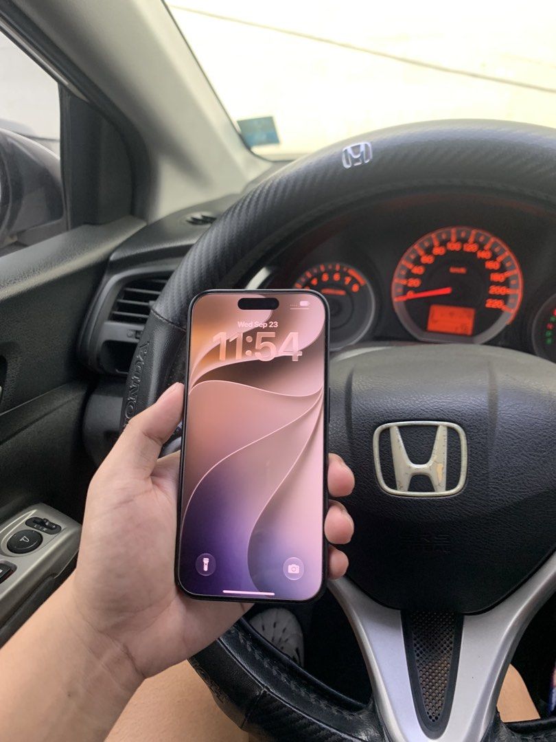 Iphone 15 pro 512gb openline (Category: iPhone 15 Series) located in Quezon City. Submitted by tyler8. (Listing ID 1463895536, Image 3). Description: Iphone 15 pro 512gb Openline ntc approved 33,400 looking for swap any ios, Ipad or dji camera Full details! No issues at all Apple genuine parts •Battery •TruDepth Camera •Logic board assembly Faceid & truetone working Battery health 81% bh the unit is in pristine condition you can check all you wan