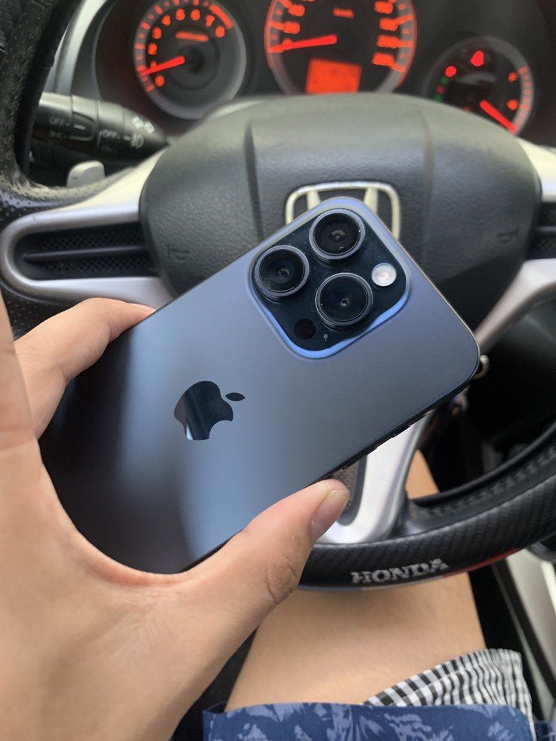 Iphone 15 pro 512gb openline (Category: iPhone 15 Series) located in Quezon City. Submitted by tyler8. (Listing ID 1463895536, Image 1). Description: Iphone 15 pro 512gb Openline ntc approved 33,400 looking for swap any ios, Ipad or dji camera Full details! No issues at all Apple genuine parts •Battery •TruDepth Camera •Logic board assembly Faceid & truetone working Battery health 81% bh the unit is in pristine condition you can check all you wan