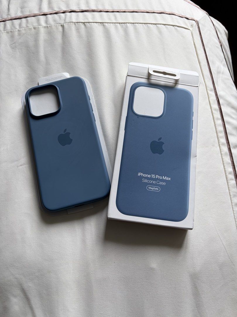 Iphone 15 Pro Max (Category: Cases & Sleeves) located in Manila. Submitted by smteleron03 (Listing ID 1463773651, Image 1). Description: .