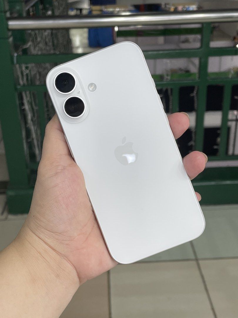 IPHONE 16 128 GB F.U (OPENLINE) 100% BATT (Category: Other Mobile & Gadget Accessories) located in Pasig City. Submitted by chloesgadgetshop (Listing ID 1463773821, Image 1). Description: FOR SALE IPHONE 16 COLOR WHITE 128 GB OPENLINE (ANYSIM) 100% BATTERY HEALTH 89 CYCLE COUNT WARRANTY UNTIL JULY 2027 NTC APPROVED GOOD CONDITION ALL WORKING NO HIDDEN ISSUE NO HISTORY OF REPAIR UNLI TEST|CHECK UNLI RESET UNIT & CHARGER ONLY PM.