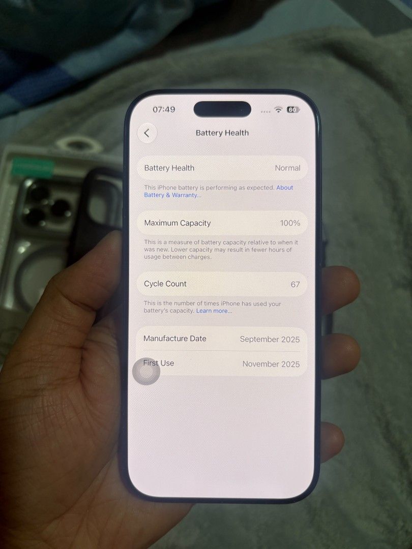 iPhone 17 Pro 256gb (Category: iPhone 17 Series) located in Paranaque City. Submitted by ejejej999 (Listing ID 1463742660, Image 3). Description: For Sale Only iPhone 17 Pro Deep Blue color 256gb 100% battery health 67 cycle count Factory Unlocked/Openline Face id and true tone working NO ISSUE aside from paint chips Inclusions: unit, cases and replacement cord only NO BOX 54k fix Auto pass sa mga barat Pick up dito samin or meet up Parañaque are