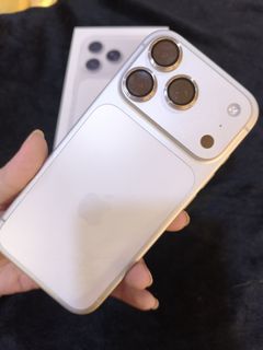 由 dorisphonestore (刊登 ID 1463756579，圖片 1) 提交，位於 的 (類別：)，說明：。