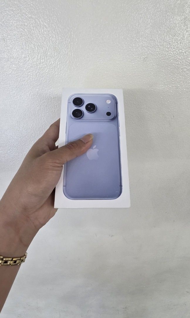 Iphone 18 Pro 256gb Openline (Category: iPhone 18 Series) located in Quezon City. Submitted by samanthaga21954 (Listing ID 1463794431, Image 3). Description: Iphone 18 Pro 256gb Openline Brandnew Sealed with Warranty Onhand Stock.