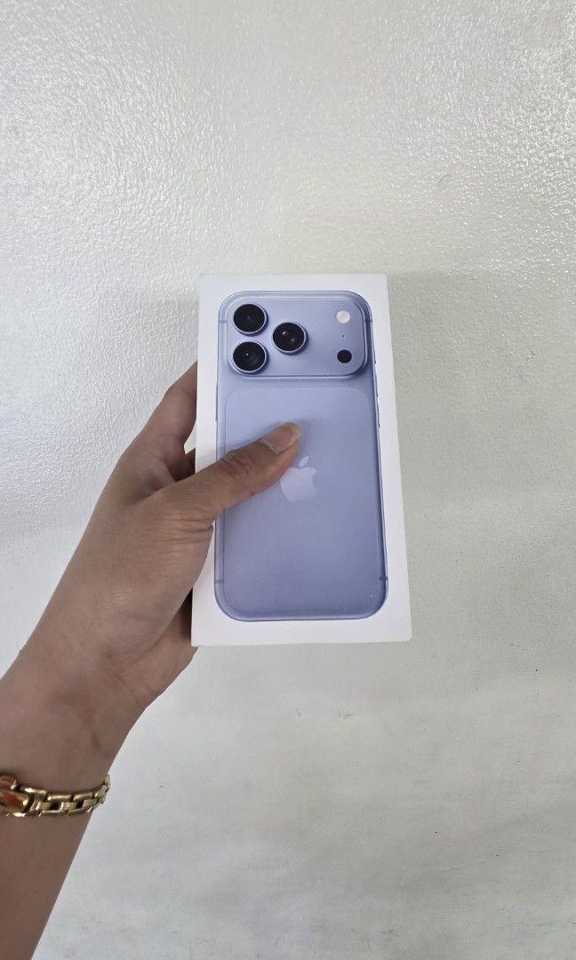Iphone 18 Pro 256gb Openline (Category: iPhone 18 Series) located in Quezon City. Submitted by samanthaga21954 (Listing ID 1463794431, Image 2). Description: Iphone 18 Pro 256gb Openline Brandnew Sealed with Warranty Onhand Stock.