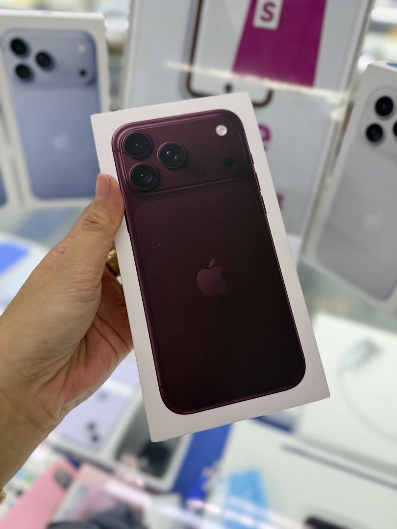 iphone 18 pro max 256gb brandnew (Category: iPhone 18 Series) located in Antipolo. Submitted by vine_gadget_shop (Listing ID 1463816113, Image 2). Description: iphone 18 pro max brandnew 256gb 115,000 512gb 120,000 1tb 150,000 2tb 190,000.