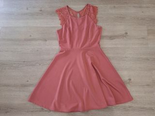 (Category: ) located in . Submitted by tins_closet88 (Listing ID 1463786058, Image 1). Description: .