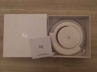 （分類：）位於 。 由 kpopfans2022 提交（商品編號 1463898953，圖片 1）。簡介： 。