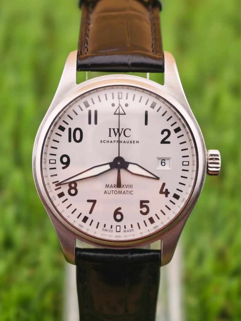 IWC Pilot Watch Mark XVIII (Category: Men's Watches) located in Muntinlupa City. Submitted by noeyslittlecloset (Listing ID 1463844544, Image 2). Description: IWC Pilot Watch Mark XVIII Reference IW327017 40mm Automatic Box + Watch + Card Comes with Black Leather strap Open for 2rd party Authentication Php 210k .