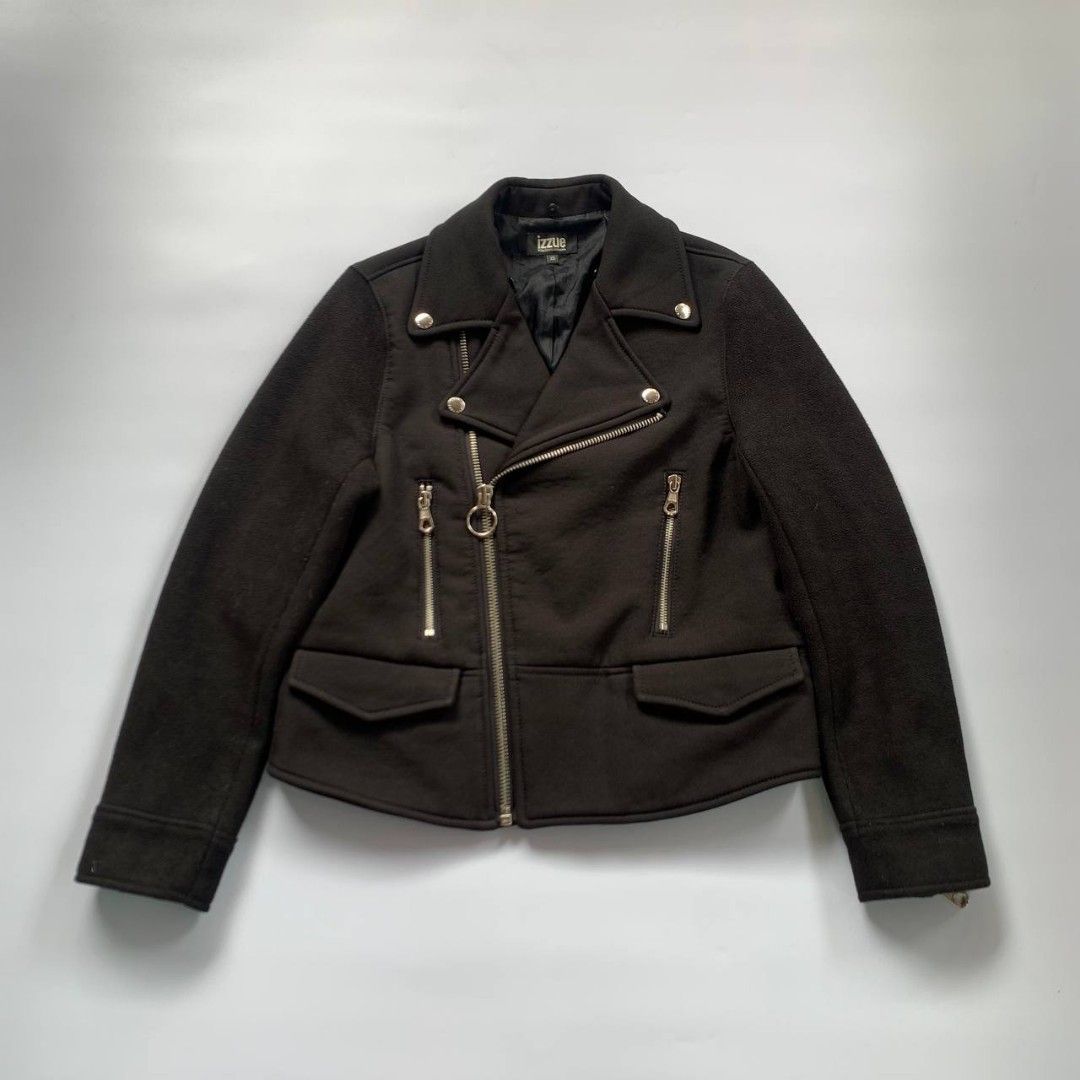 IZZUE BIKER JACKET (Category: Coats, Jackets and Outerwear) located in Puerto Princesa. Submitted by terrificgarments (Listing ID 1463874985, Image 1). Description: IZZUE BIKER JACKET ₱500 + Shipping fee Size XS on Tag Width: 17.5 Length: 21 Issue: None Excellent condition 📌 COLOR MAY VARY DUE TO LIGHTING 📌 ALREADY WASHED 📌 Payment First 📌 No COD 📌 Courier: J&T.