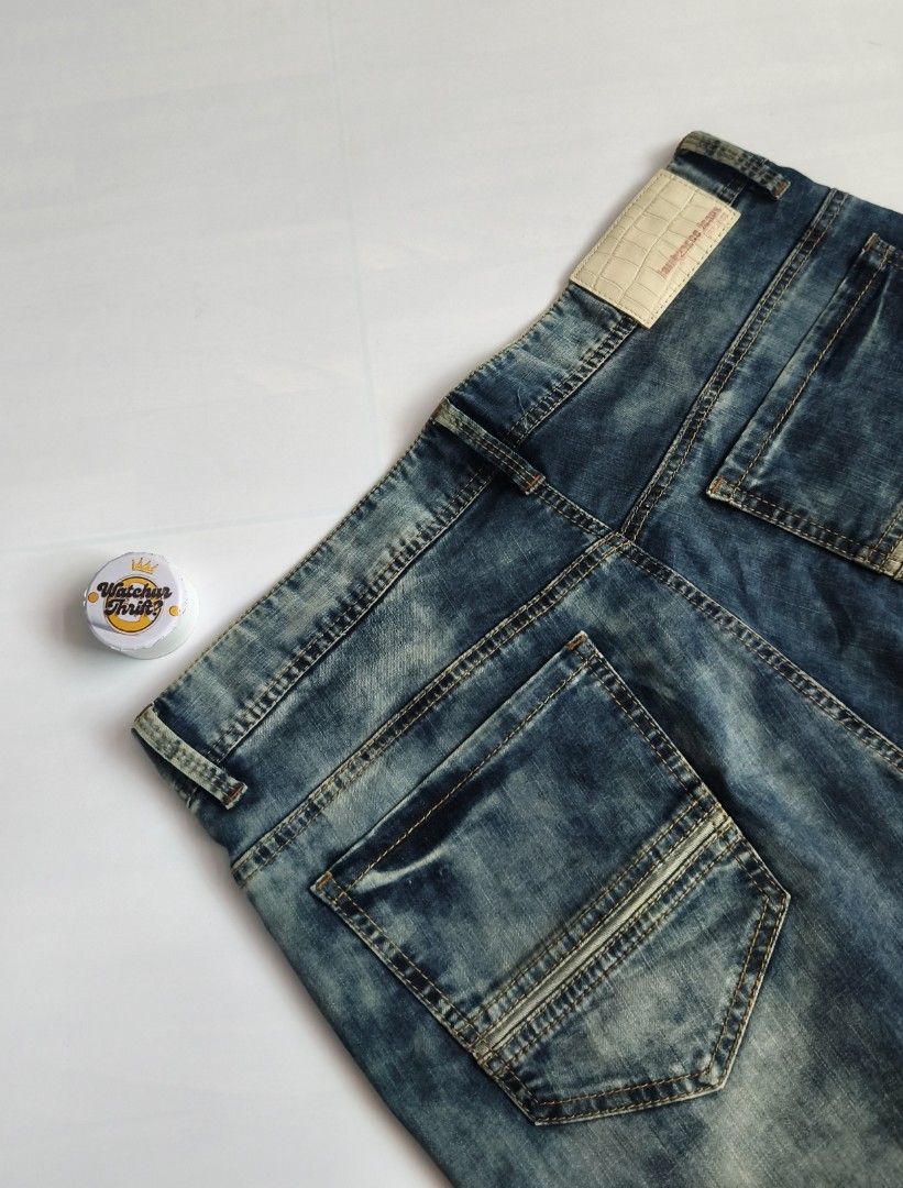 Jambangee Jeans Jorts (Category: Shorts) located in Manapla. Submitted by gentleturtle_3dc683 (Listing ID 1463908440, Image 3). Description: Jambangee Jeans Jorts 💵 ₱70 from 190 📏 Size: Waistline 35 - 37 Length 17 ½ 🎨 Color Rate: 9.5 /10 or better ✨ Condition: Great Pre-loved thrifted item. 💬 Message us for inquiries!.