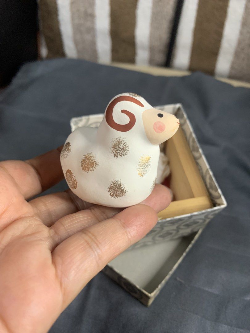 Japan small display item (Category: Other Accessories) located in Cabanatuan. Submitted by mjluxxejapan (Listing ID 1463802637, Image 2). Description: Fixed price. Light weight only. Small sz bnew Ganda ng wooden box nya .