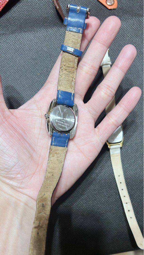 Japan Watch (Category: Women's Watches) located in Makati City. Submitted by cestparfaitvintagejewelries (Listing ID 1463852145, Image 3). Description: 450 pesos each .