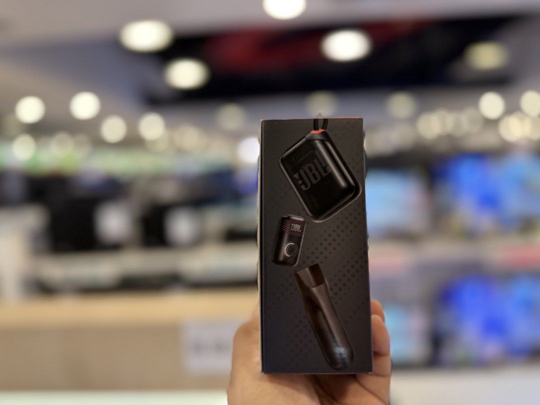 👉🏼JBL EASY SING MIC❗️ (Category: Microphones) located in Manila. Submitted by almnantnr (Listing ID 1463789221, Image 3). Description: Note: This item is for cash payment only. We also accept COD, but there may be charges applied. For Sale! We have physical stores. We Offer Cash and Credit Card Transactions (minimal Charges may be applied for Credit Card Payment) JBL EASY SING MIC MINI - 7,490 1-year warranty on parts and services, with a 7-day