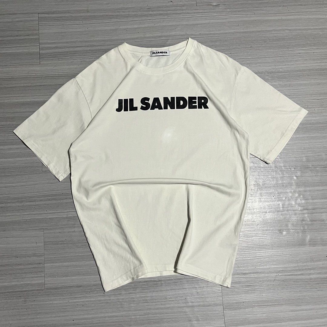 JIL SANDER (Category: Tshirts & Polo Shirts ) located in Iloilo. Submitted by thrift2cali (Listing ID 1463778119, Image 1). Description: 20 / 26.5 MED - LRGE EXCELLENT • NO ISSUE CR 9.5 / 10.