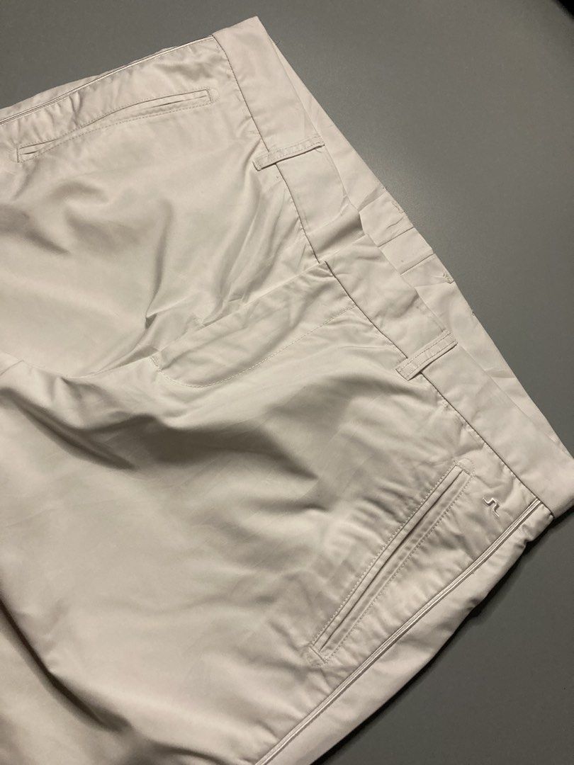 j.lindeberg Narrow Fit Trouser (Category: Luxury Apparel) located in Malaybalay. Submitted by spl3ndd_artifacts (Listing ID 1463779856, Image 3). Description: J.Lindeberg Narrow Fit Trouser Waist 34 Length 39 Hem 7.5 .