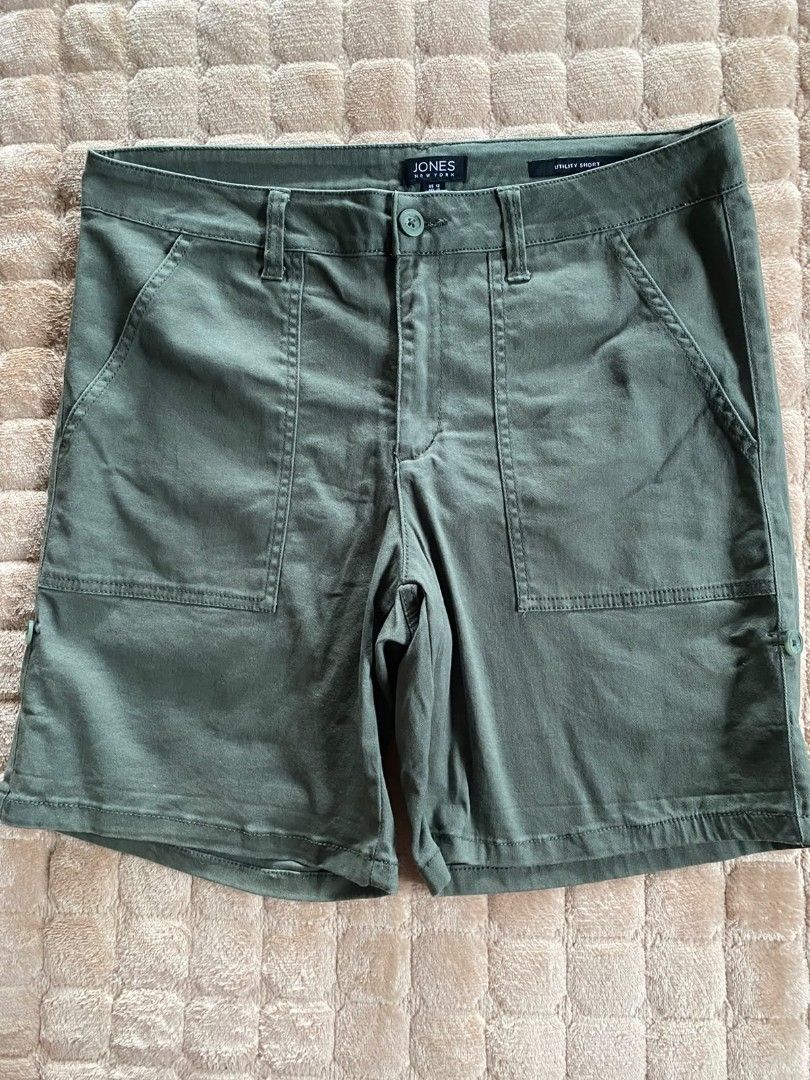 Jones Utility short (Category: Shorts) located in Santo Tomas. Submitted by liyothrift (Listing ID 1463935581, Image 3). Description: Jones Utility short W 34 L 17 good to excellent loc santo tomas DDN.
