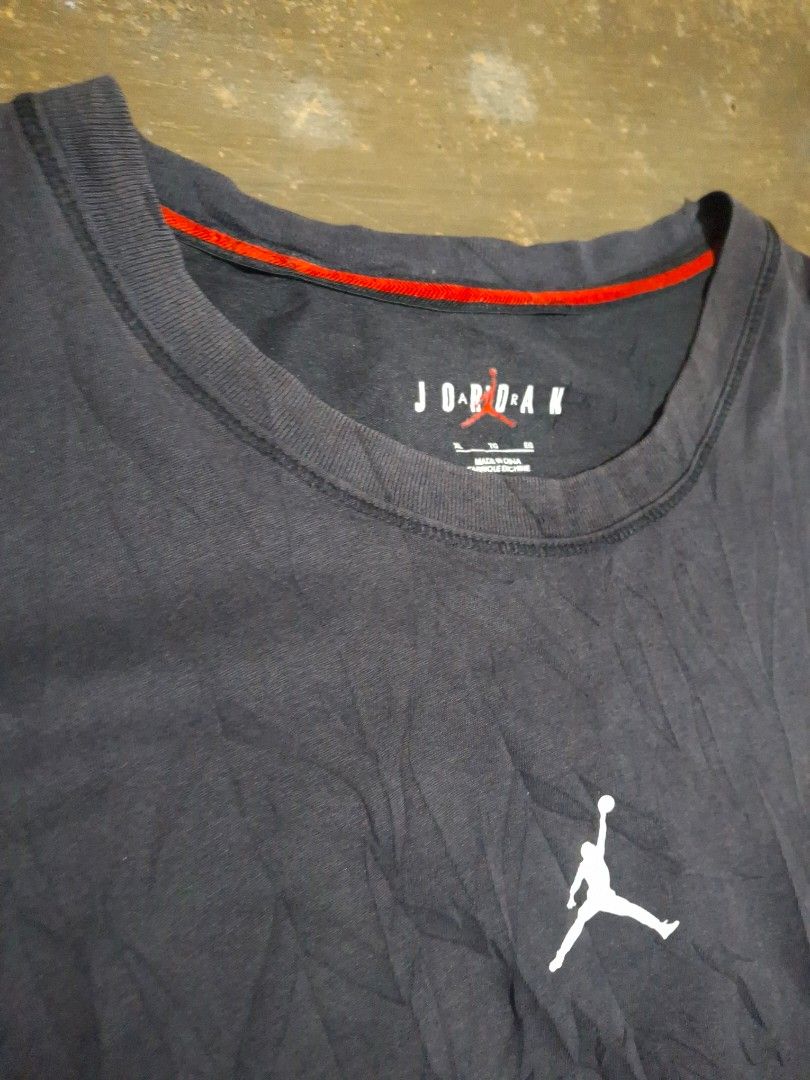 Jordan Dri-FIT (Category: Activewear) located in Cavite. Submitted by adynnej.various.items (Listing ID 1463841830, Image 3). Description: Have sign of wear; see pictures W: 24 L: 27 Color Rate: 9/10.