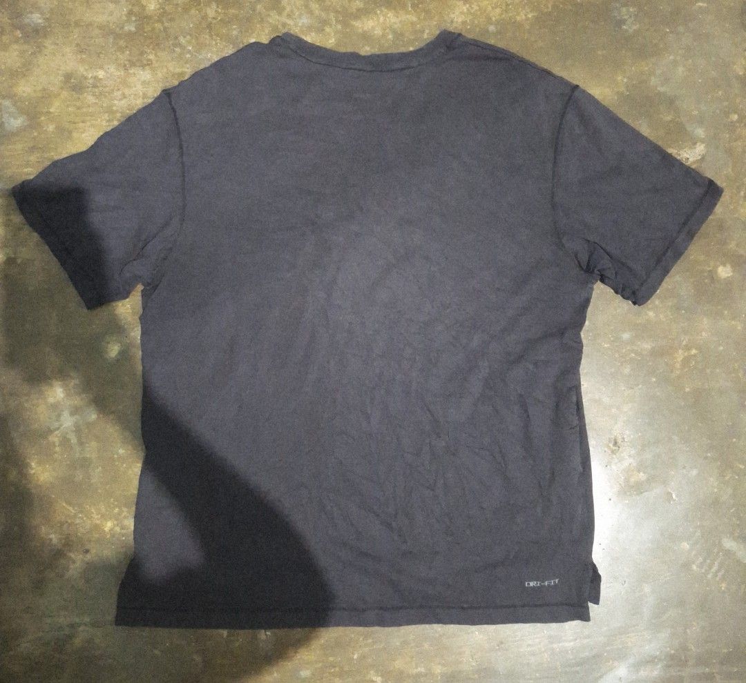 Jordan Dri-FIT (Category: Activewear) located in Cavite. Submitted by adynnej.various.items (Listing ID 1463841830, Image 2). Description: Have sign of wear; see pictures W: 24 L: 27 Color Rate: 9/10.