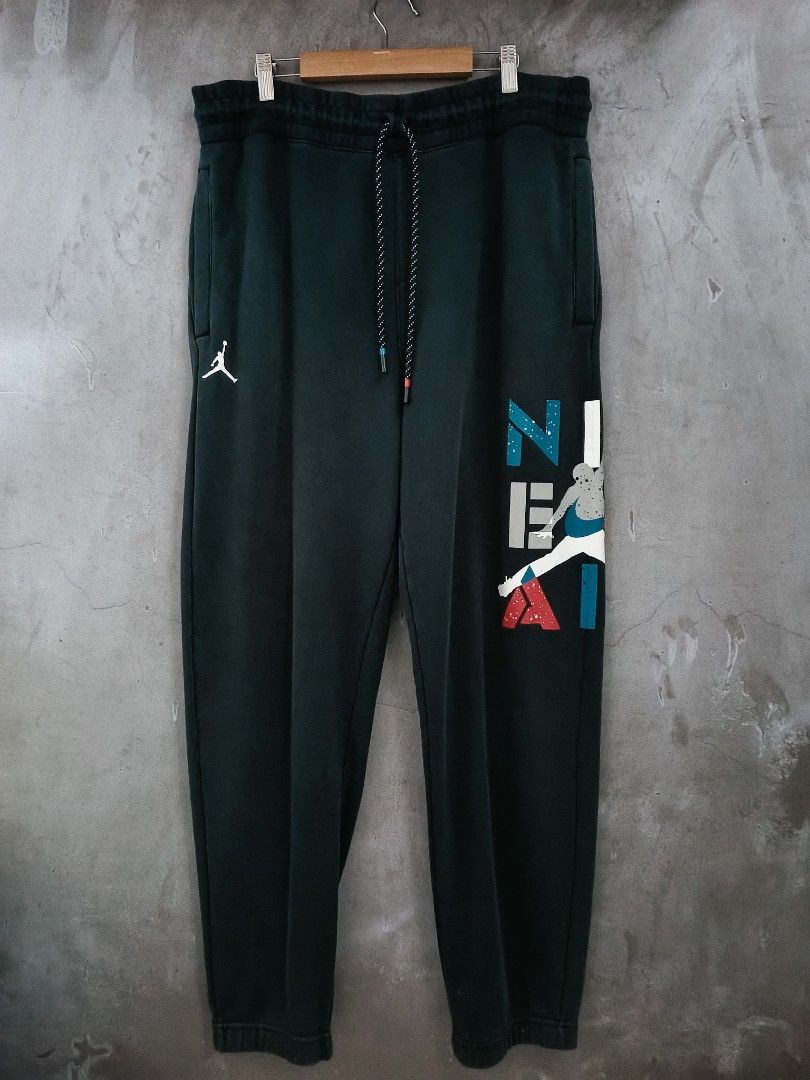JORDAN X NIKE AIR (Category: Joggers) located in Masbate. Submitted by arielagost83627 (Listing ID 1463821263, Image 1). Description: Color Rate: 9/10 Width: 36 Length: 42.5 Issue: Need Wash Excellent Condition.