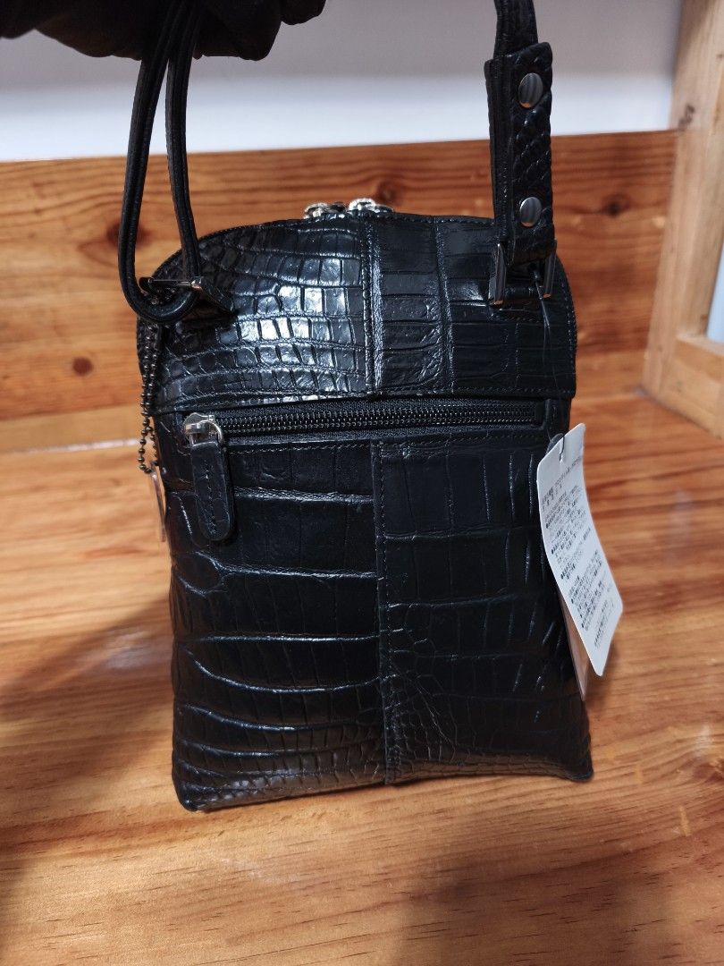 JRA x riamasa sling bag (Category: Cross-body Bags) located in Baguio. Submitted by queenlyne_vintage_rare_finds (Listing ID 1463811361, Image 3). Description: .