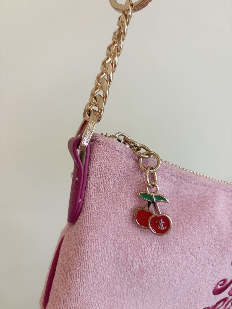 Juicy Couture Bag (Category: Shoulder Bags) located in Pasig City. Submitted by issas_closet (Listing ID 1463854835, Image 2). Description: Used only once.