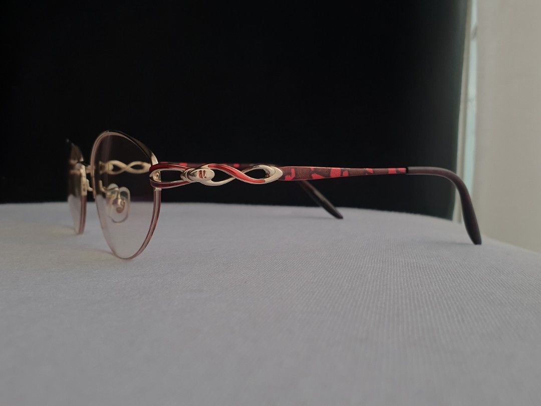 Karl Lagerfeld Eyeglass Frame (Category: Sunglasses & Eyewear) located in Quezon City. Submitted by WasalakTwo (Listing ID 1463930097, Image 1). Description: Bought in Japan Durable and high quality Goodcondition Clean and presentable Lens are graded, but replaceable Open for delivery nationwide Front Width 13.5cm Front Height 3.9cm.