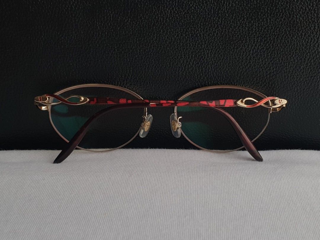 Karl Lagerfeld Eyeglass Frame (Category: Sunglasses & Eyewear) located in Quezon City. Submitted by WasalakTwo (Listing ID 1463930097, Image 3). Description: Bought in Japan Durable and high quality Goodcondition Clean and presentable Lens are graded, but replaceable Open for delivery nationwide Front Width 13.5cm Front Height 3.9cm.