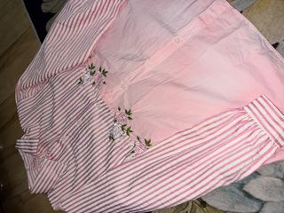 (Category: ) located in . Submitted by adrichthriftshop (Listing ID 1463884494, Image 1). Description: .